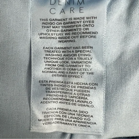 NWT KENSIE Jeans Women’s Bermuda Blue Jean Shorts Sz 6/28 Medium Wash Distressed - Picture 10 of 14